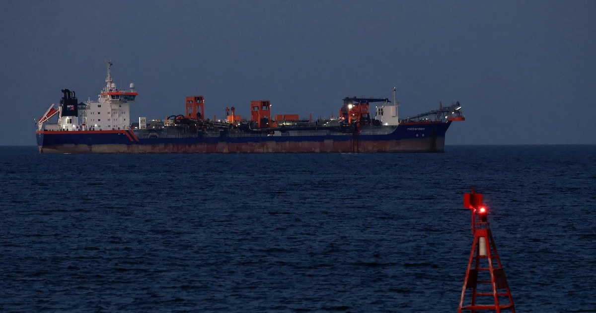 Iran bác khả năng đóng cửa Eo biển Hormuz, yêu cầu tàu thuyền phối hợp với hải quân khi đi qua