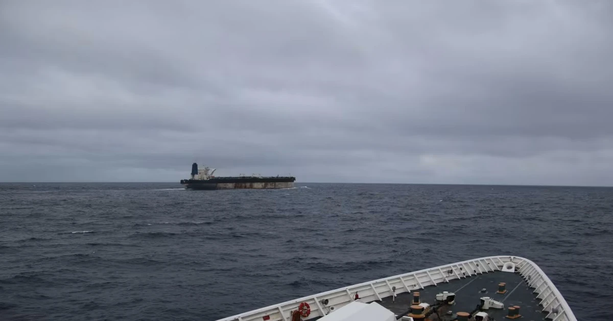 Anh xác nhận hỗ trợ Mỹ thu giữ tàu chở dầu treo cờ Nga