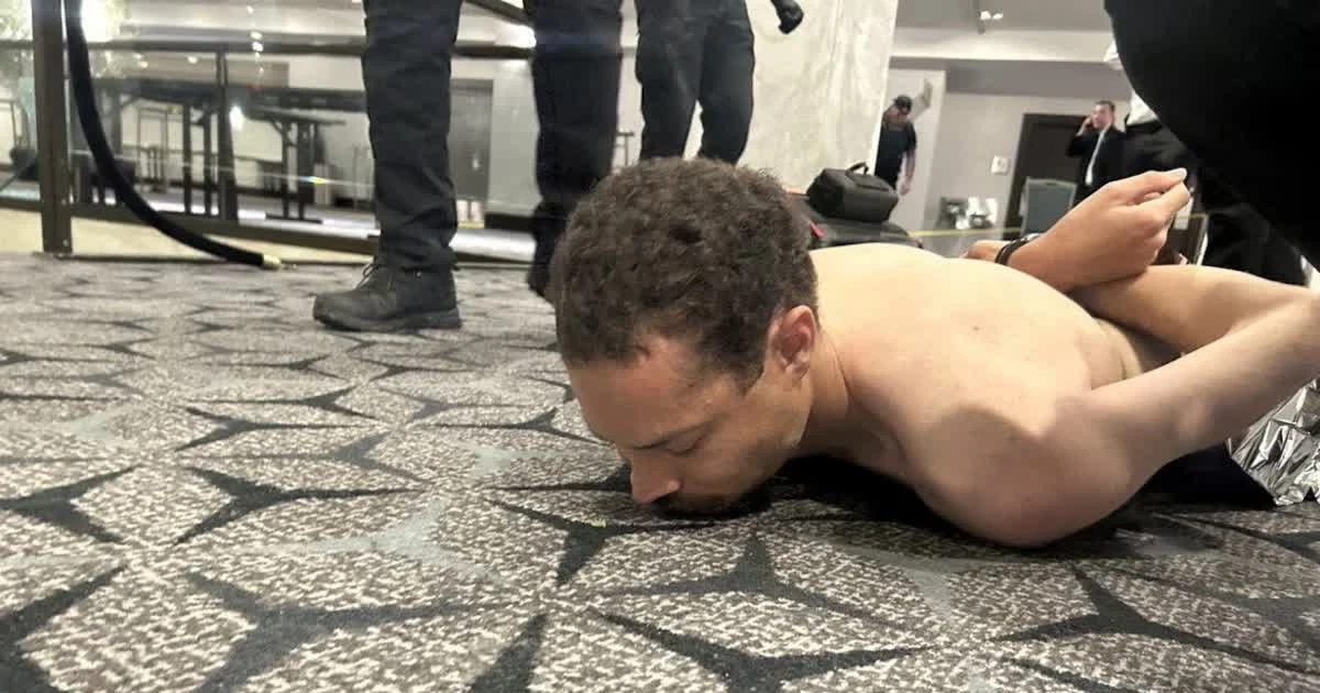 Nghi phạm nổ súng tại tiệc báo chí Nhà Trắng đối mặt án tù chung thân