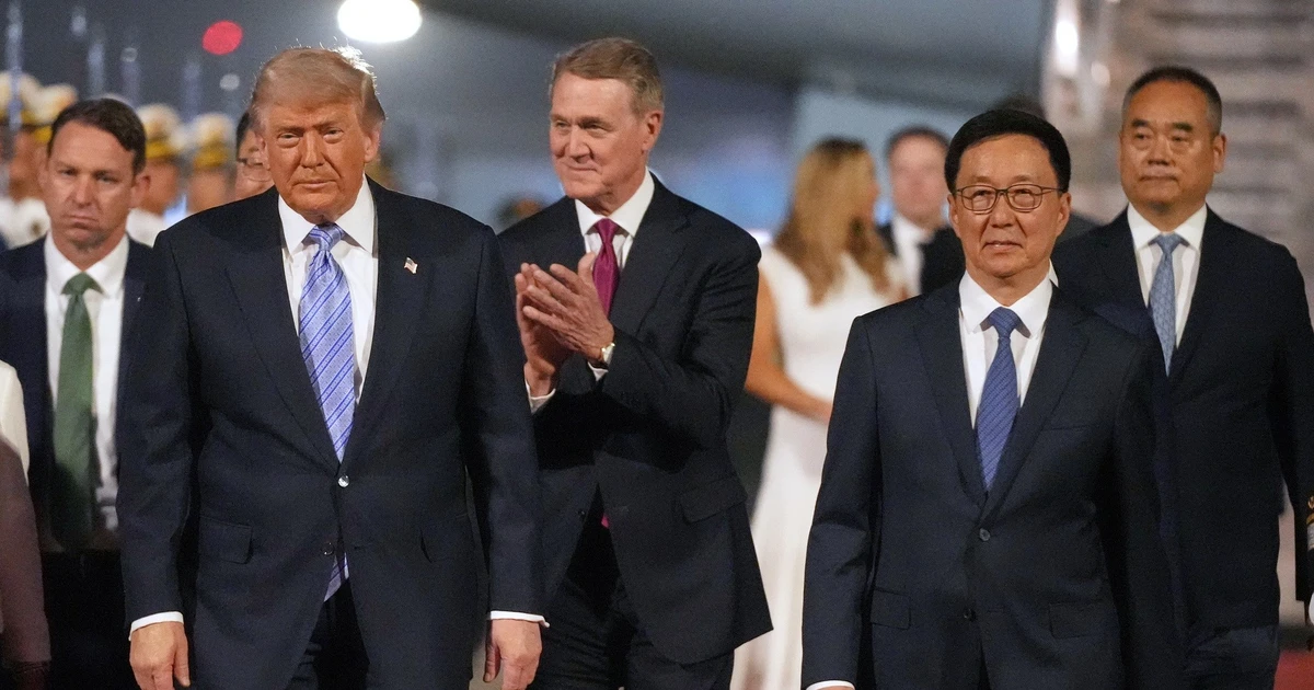 Tổng thống Mỹ Donald Trump được chào đón nồng nhiệt tại Bắc Kinh