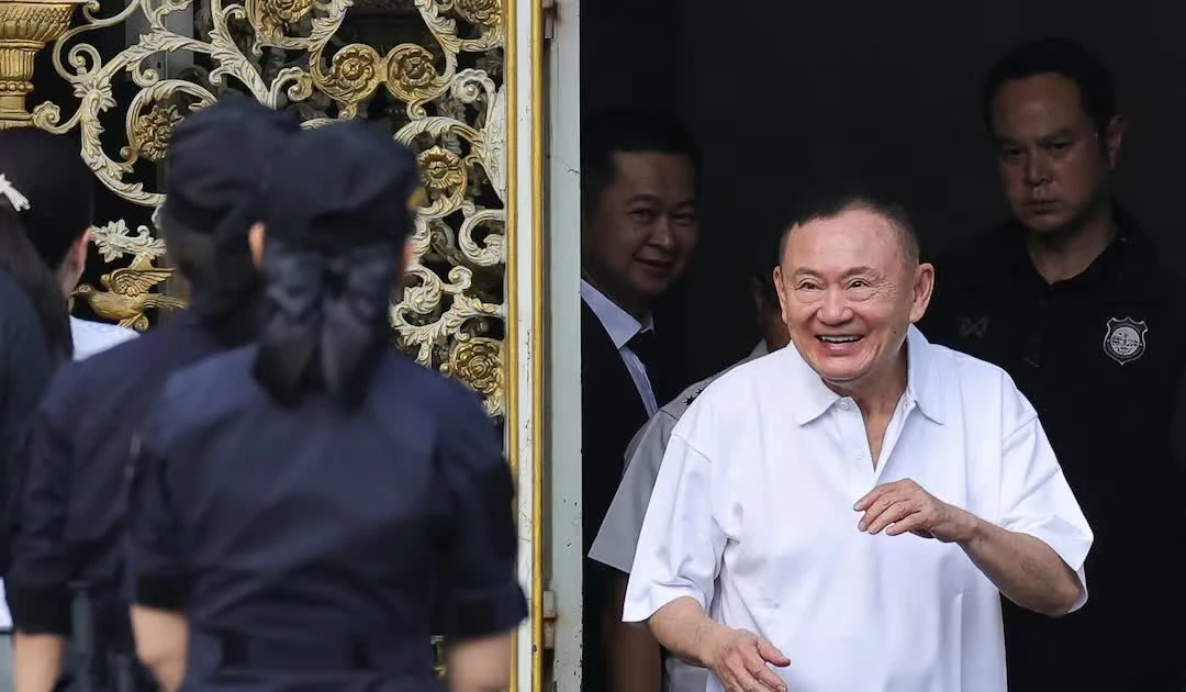 Cựu Thủ tướng Thái Lan Thaksin Shinawatra được trả tự do