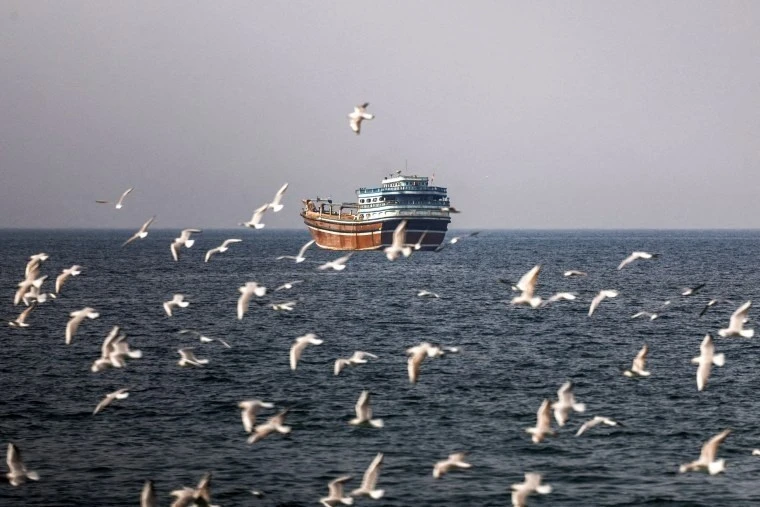 Iran tuyên bố không mở lại eo biển Hormuz với Mỹ