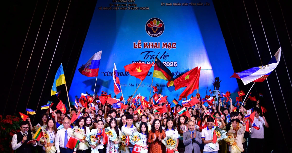 105 thanh niên kiều bào về nước tham dự Trại hè Việt Nam 2026