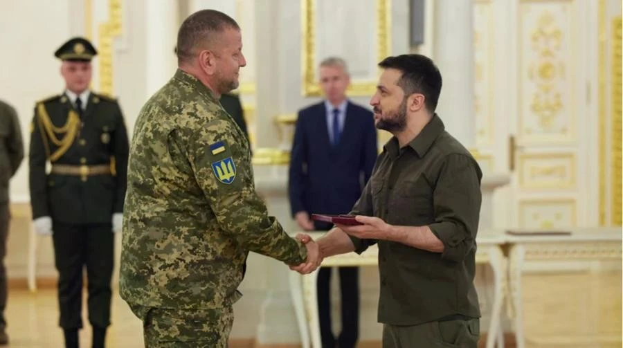 Hé lộ cuộc gặp kín giữa Tổng thống Ukraine và đối thủ bầu cử tiềm năng