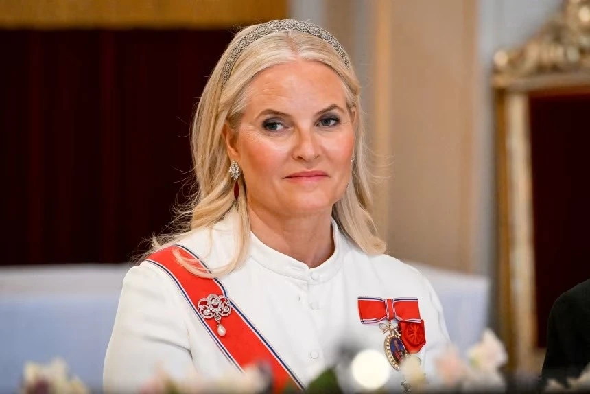 Thái tử phi Na Uy nói về mối quan hệ với tỷ phú tai tiếng Epstein: 'Tôi bị thao túng và lừa dối'