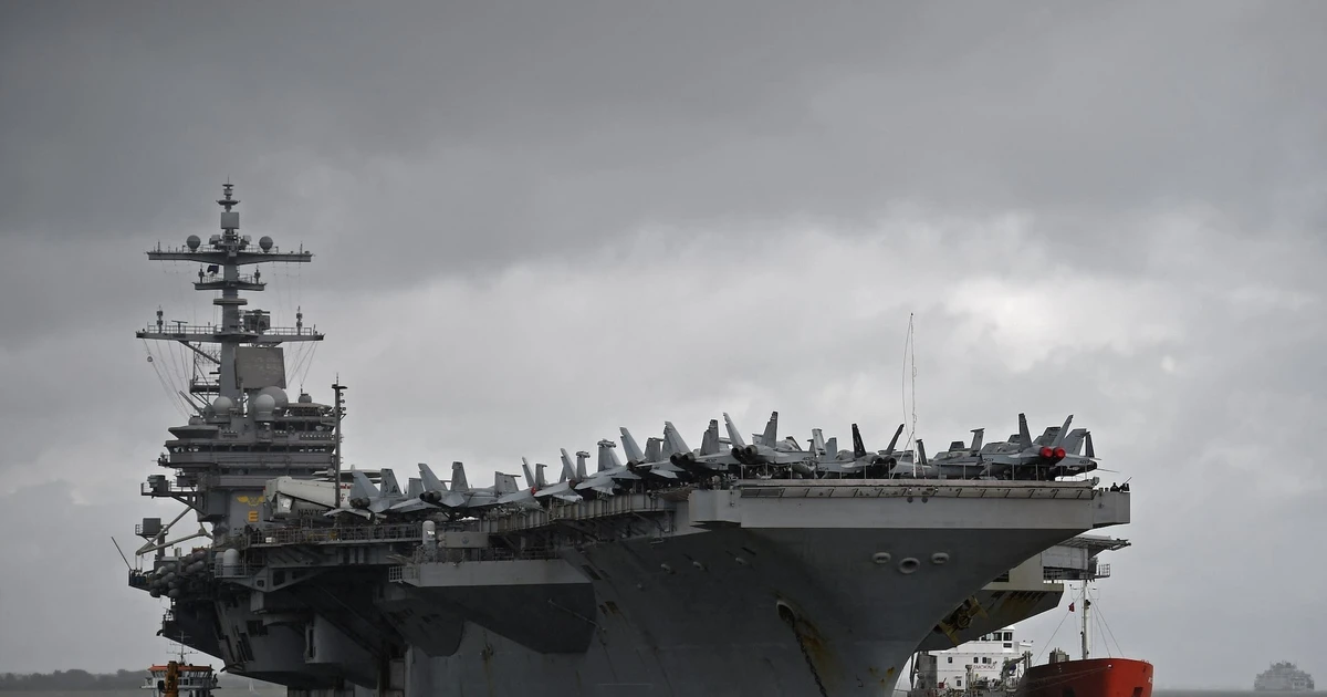 Mỹ sắp đưa tàu sân bay thứ ba đến Trung Đông trong màn phô diễn sức mạnh hiếm thấy