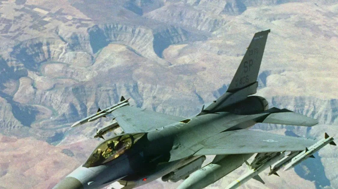 Phi công máy bay F-15 Mỹ thoát nạn sau hai lần bị bắn hạ giữa chiến sự Trung Đông