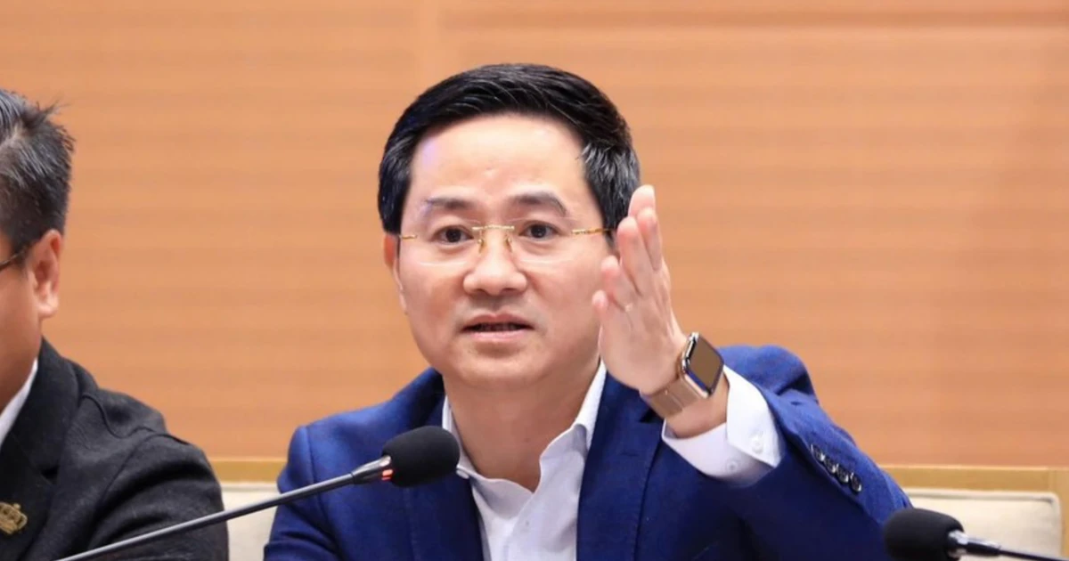 Miễn nhiệm chức danh Ủy viên UBND thành phố Hà Nội với ông Trần Anh Tuấn