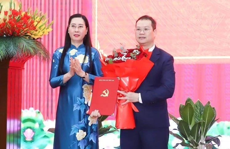 Ông Nguyễn Mạnh Hùng giữ chức Phó Bí thư Thành ủy Đà Nẵng