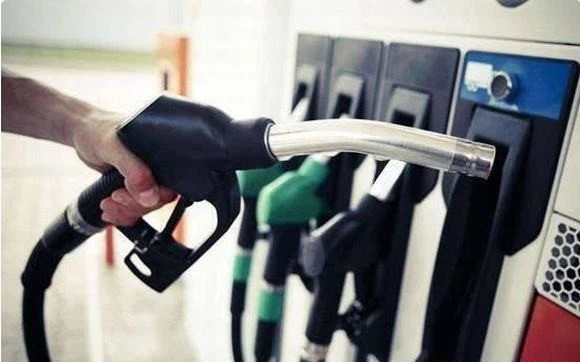 Quản lý thị trường kiểm tra liên tục tại các cây xăng ở TPHCM