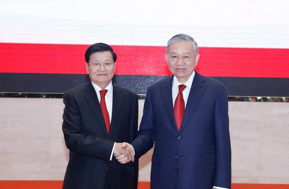 Tổng Bí thư Tô Lâm thông báo kết quả Đại hội XIV của Đảng Cộng sản Việt Nam tại Lào