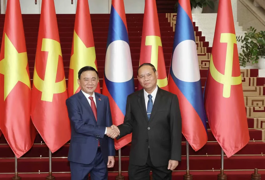 Làm sâu sắc hơn nữa nội hàm 'gắn kết chiến lược' trong quan hệ Việt Nam-Lào
