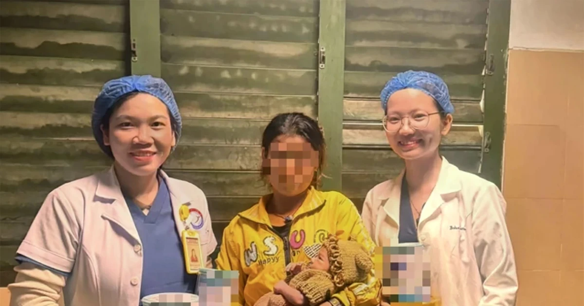 Bé 5 ngày tuổi bị thủng dạ dày vì được mẹ cho ăn cơm