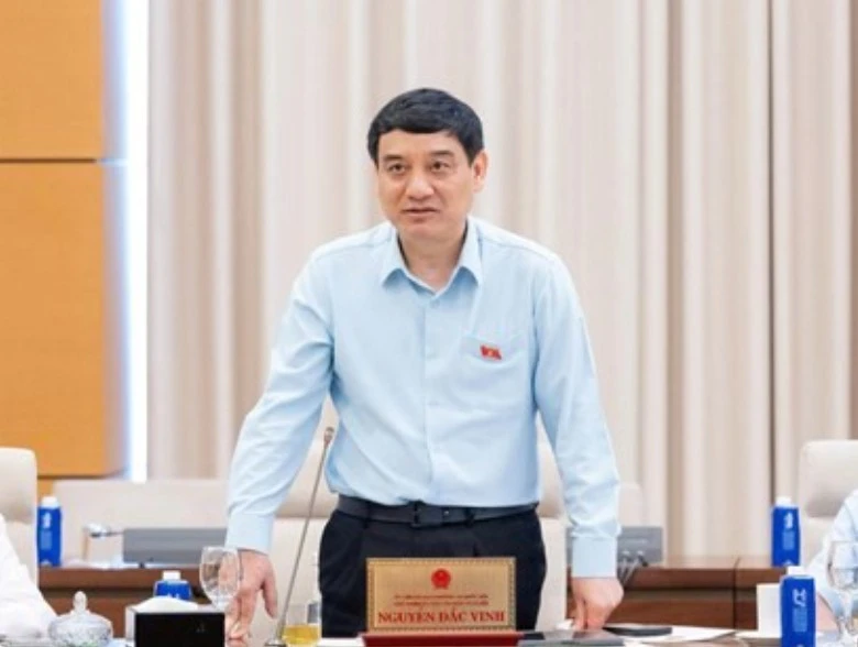 Từ vụ điểm 10 Toán bất thường ở Tuyên Quang, đề xuất tách riêng thi tốt nghiệp và đại học
