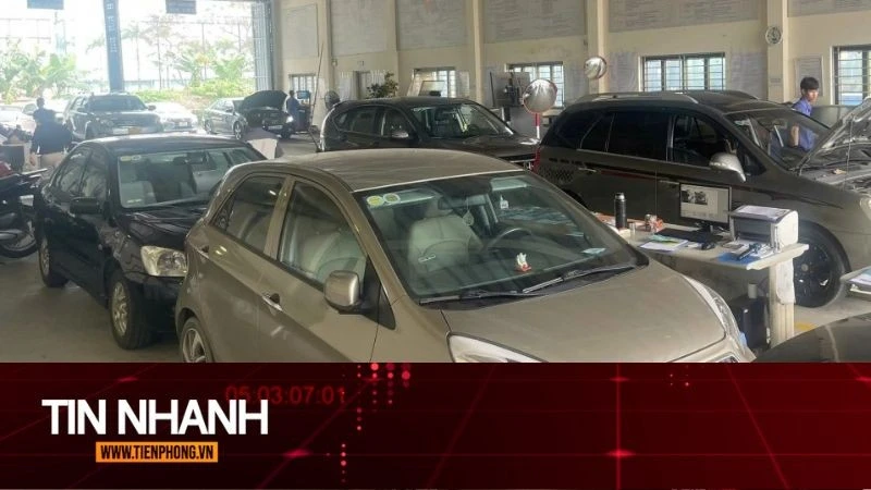 TIN NHANH: Ngày đầu cấp giấy chứng nhận kiểm định điện tử: 'Cú sốc' đầu tiên