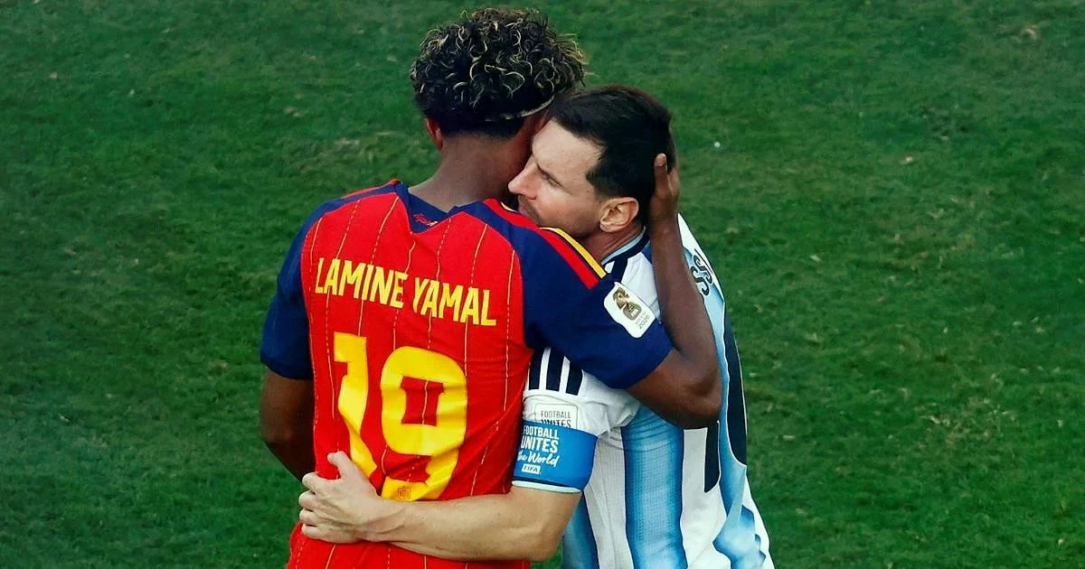 TP60+: Khoảnh khắc đẹp Lamine Yamal ôm Messi sau chung kết World Cup 2026
