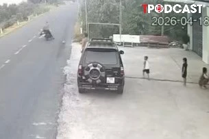 NÓNG 22/4: Bé trai đá bóng ra đường gây chết người, trách nhiệm thuộc về ai?