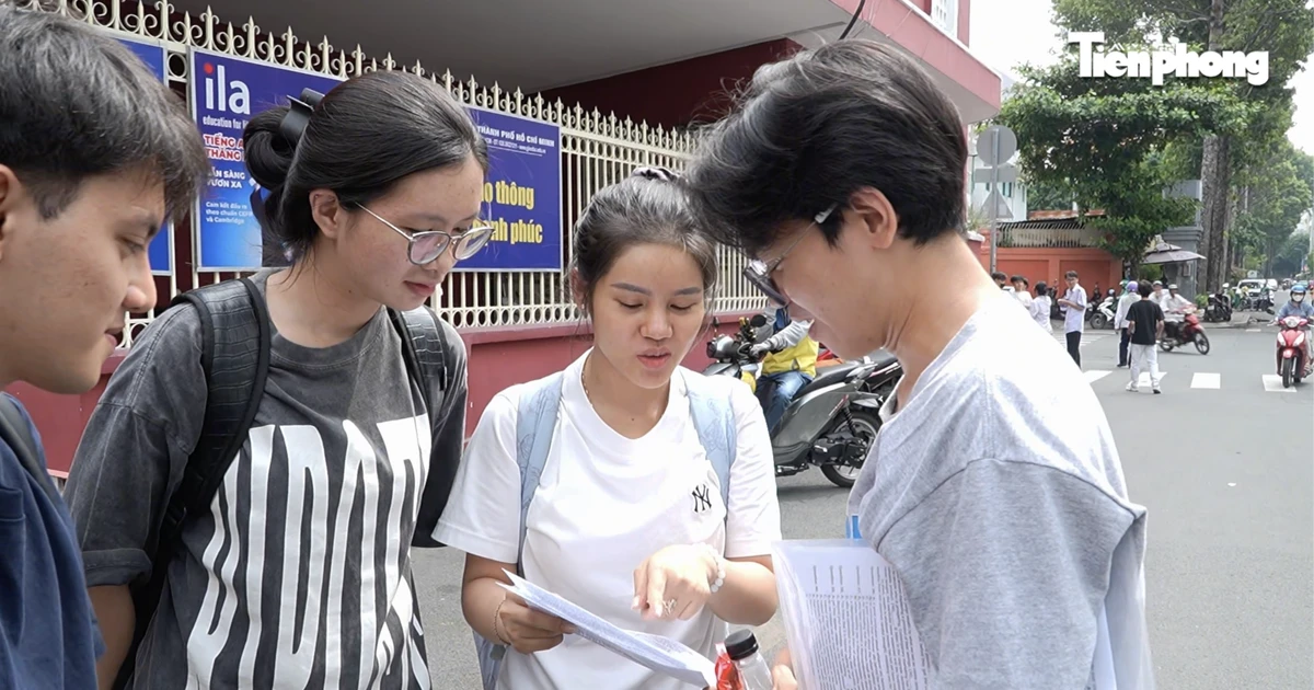 [Video] Thí sinh thi tốt nghiệp THPT 2026: Người nói khỏe, kẻ than 'khoai'