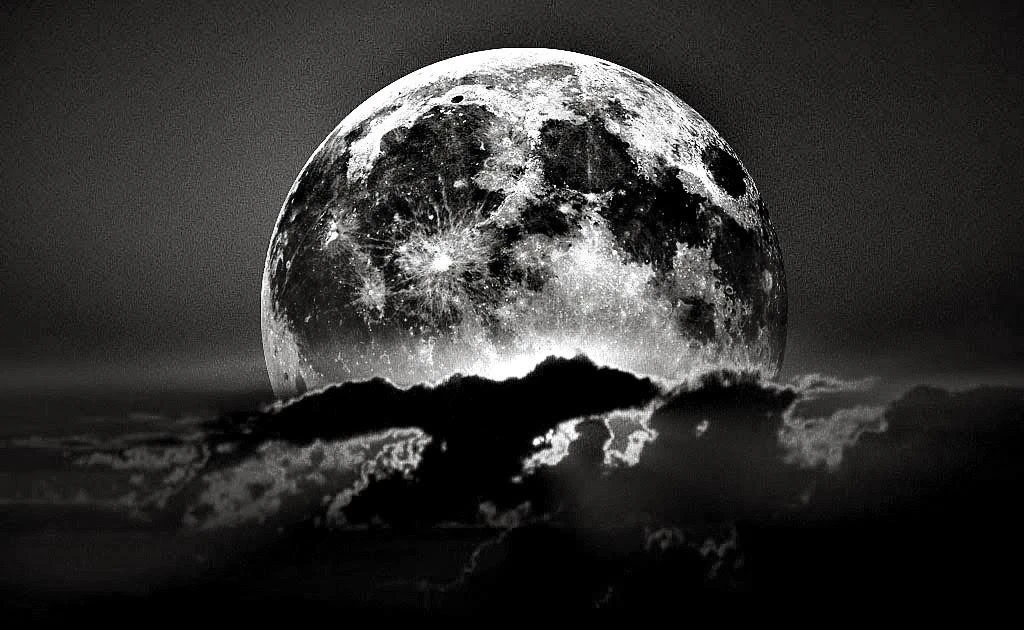 Trăng non tháng 4 mở ra chu kỳ mới, cuộc sống 12 chòm sao rẽ hướng ra sao?