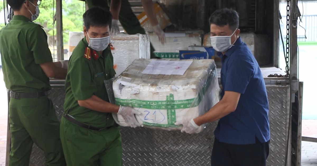 Công an TPHCM bắt 35 đối tượng trong đường dây vận chuyển, mua bán Xyanua đặc biệt lớn