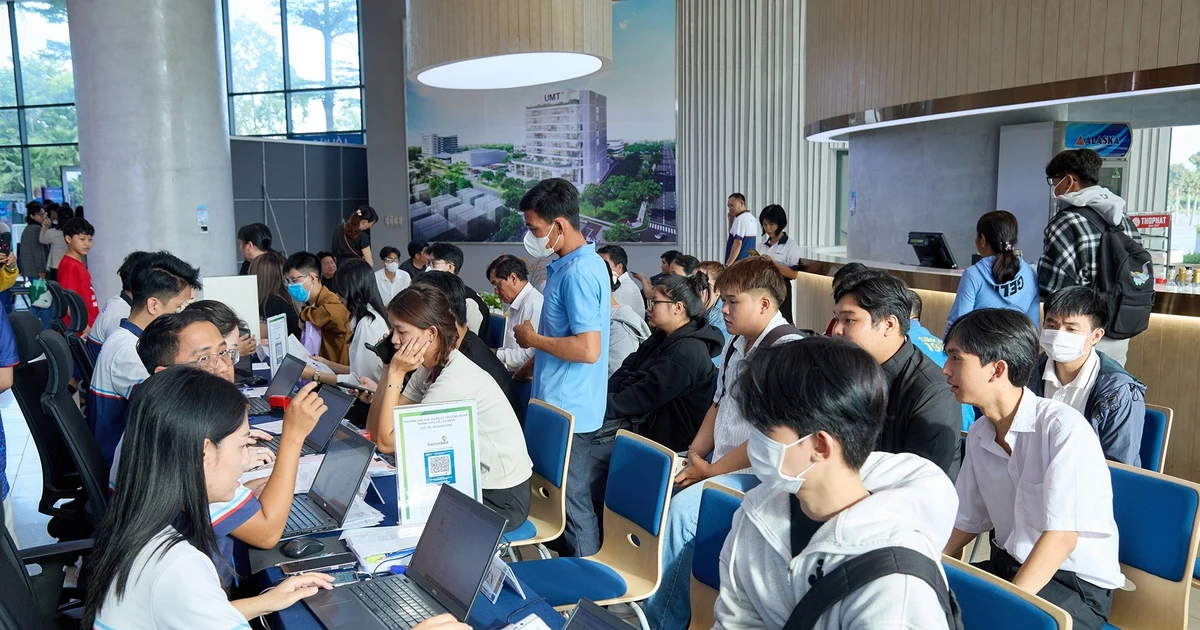 Chưa nhập học, nhiều trường đại học ở TPHCM đã tuyển bổ sung