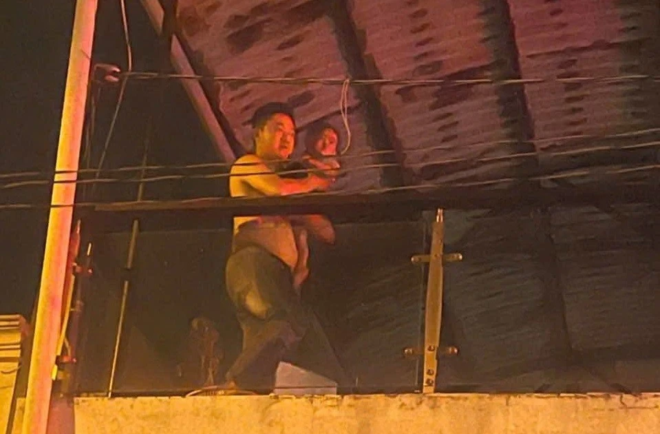 Bộ trưởng Bộ Công an gửi thư khen chiến sĩ cứu cháu bé trong vụ cháy ở TP.HCM