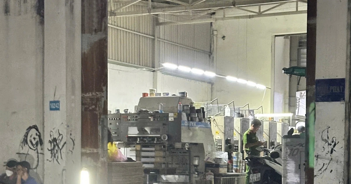 Phát hiện nam công nhân tử vong bất thường trong xưởng in ở TPHCM