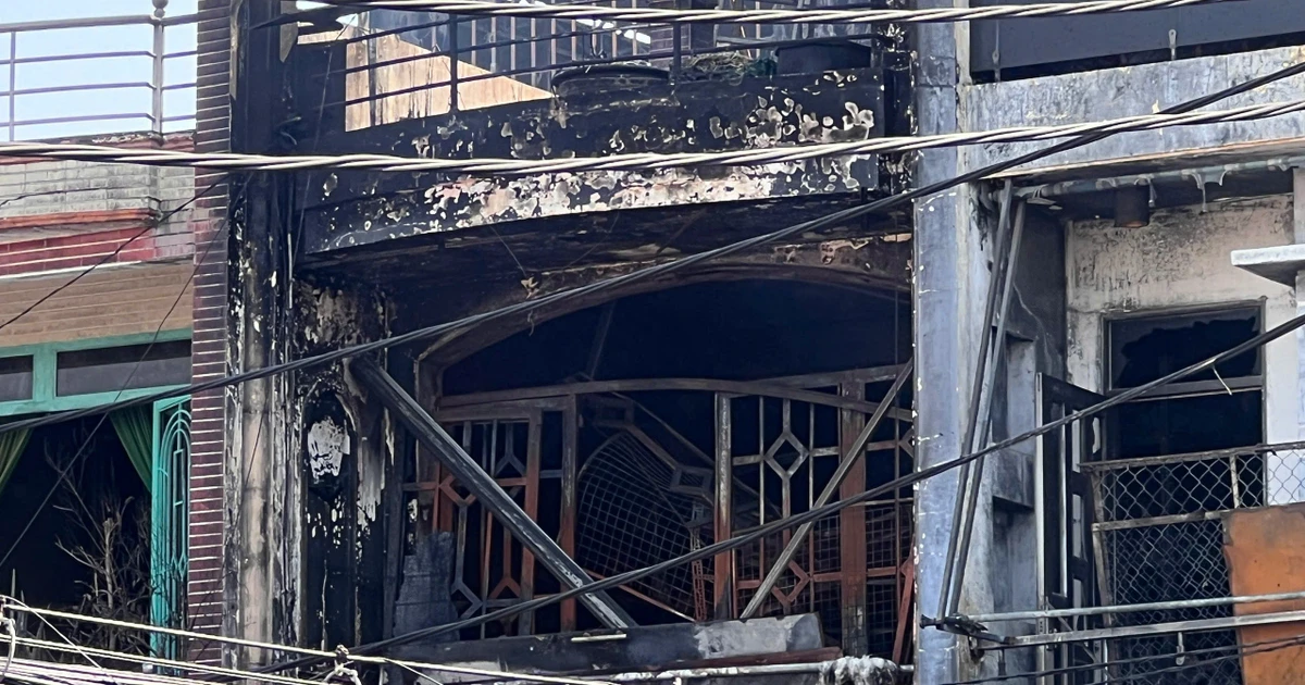 Vụ cháy liên hoàn 4 căn nhà ở TPHCM, 2 người nhảy từ tầng 2 thoát thân