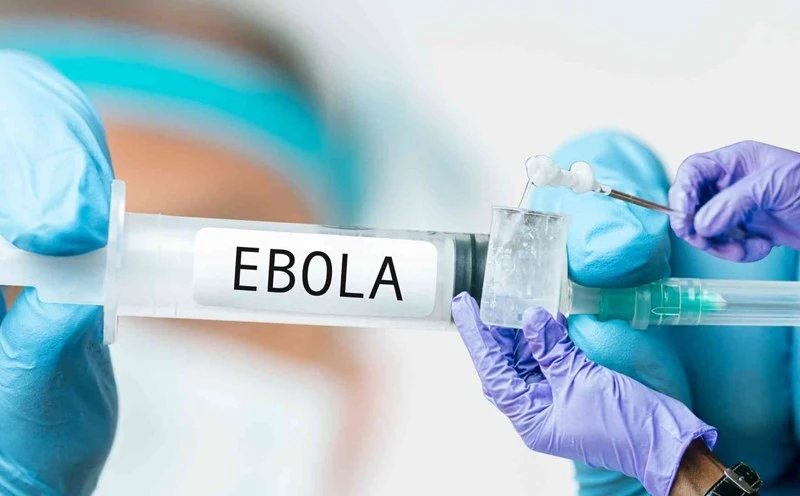 Hai phút vàng nhận diện nguy cơ lây nhiễm virus Ebola