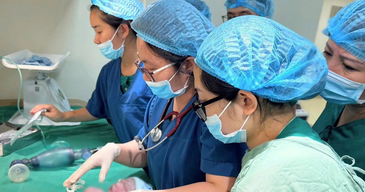 Sản phụ nặng 178 kg, tiền sản giật, đái tháo đường: Ca vượt cạn thử thách giới hạn y khoa