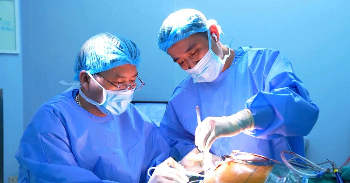 Hơn 11 giờ cắt đa tạng cứu sống bệnh nhân ung thư trực tràng tái phát