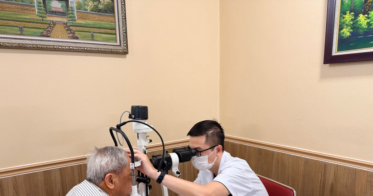 Khám sức khỏe miễn phí cho 250 người có công và gia đình chính sách tại Hà Nội