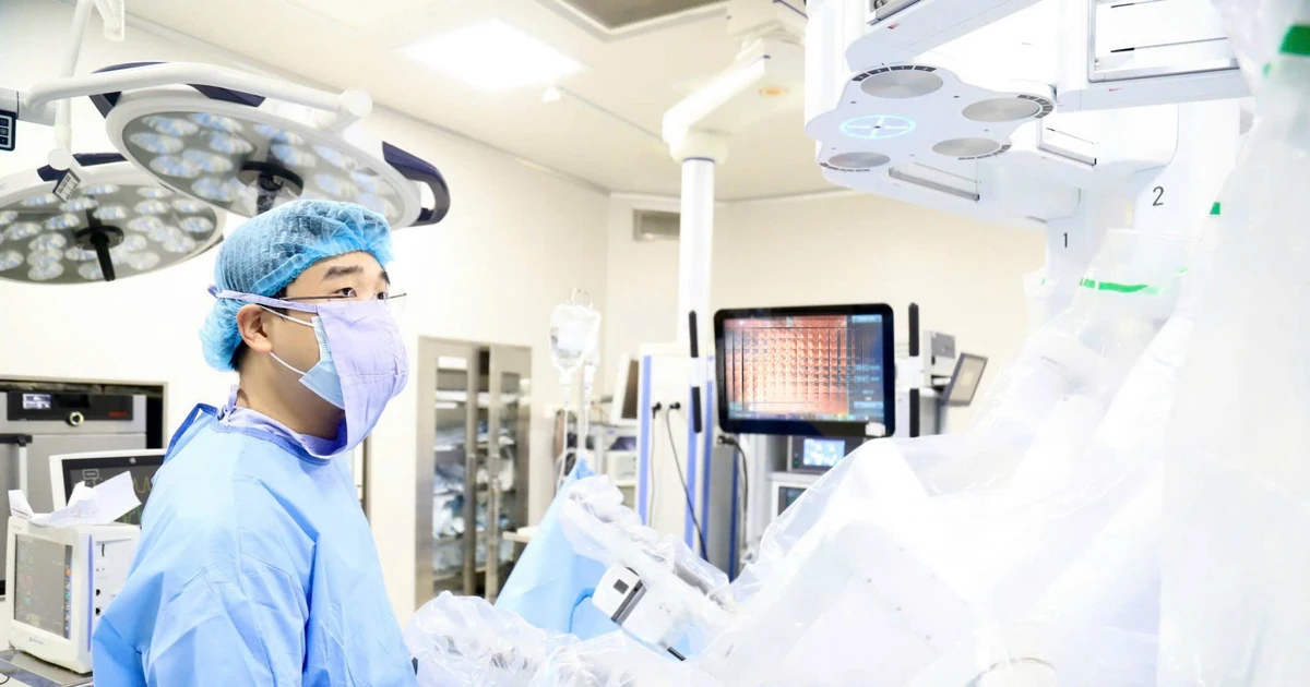 Dùng robot Da Vinci Xi phẫu thuật thành công ca ung thư thực quản phức tạp