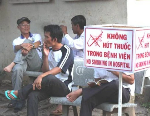 Thúc đẩy bệnh viện không khói thuốc bằng AI và camera giám sát