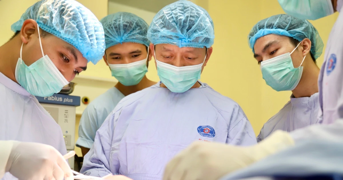 Cảnh báo ung thư da ở người trẻ từ trường hợp bệnh nhân 16 tuổi bị biến dạng mặt