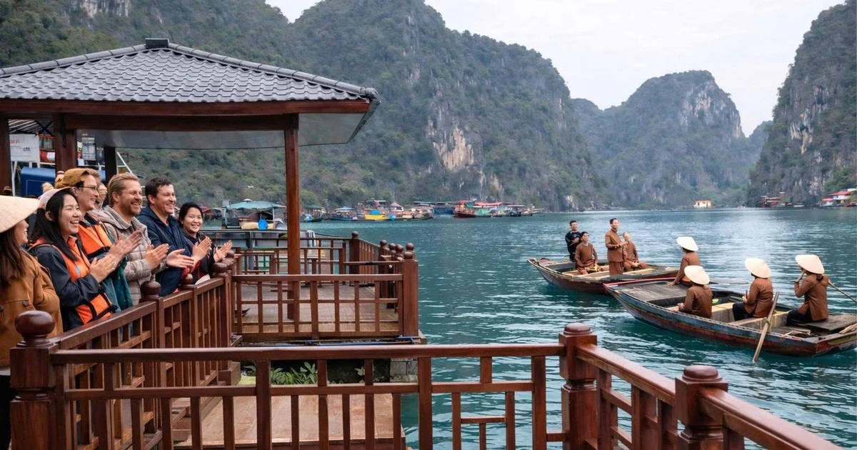 Khôi phục hát giao duyên trên làng chài đẹp nhất thế giới Cửa Vạn