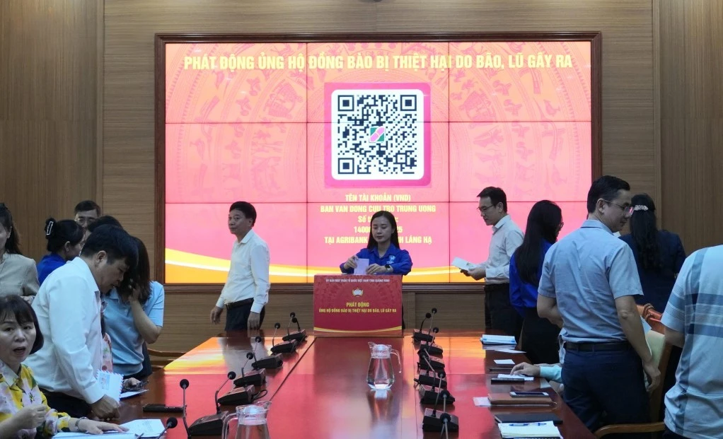 Quảng Ninh hỗ trợ 23 tỷ đồng cho các tỉnh miền Trung bị bão lũ