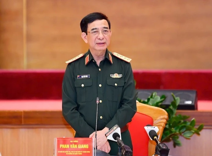 Đại tướng Phan Văn Giang làm việc với Ban Thường vụ Tỉnh ủy Quảng Ninh