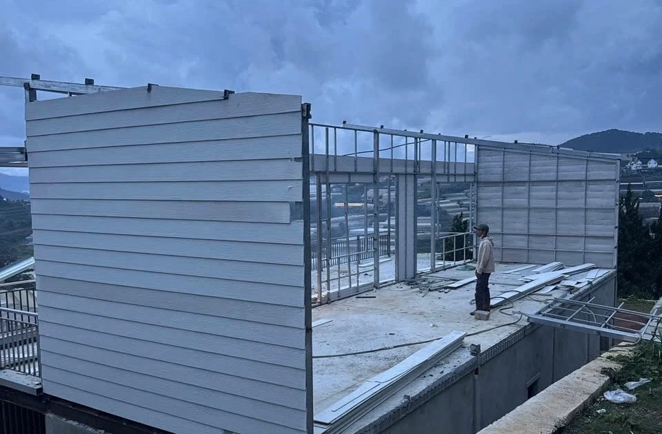 Lâm Đồng cưỡng chế 9 công trình xây dựng trái phép trên đất nông, lâm nghiệp