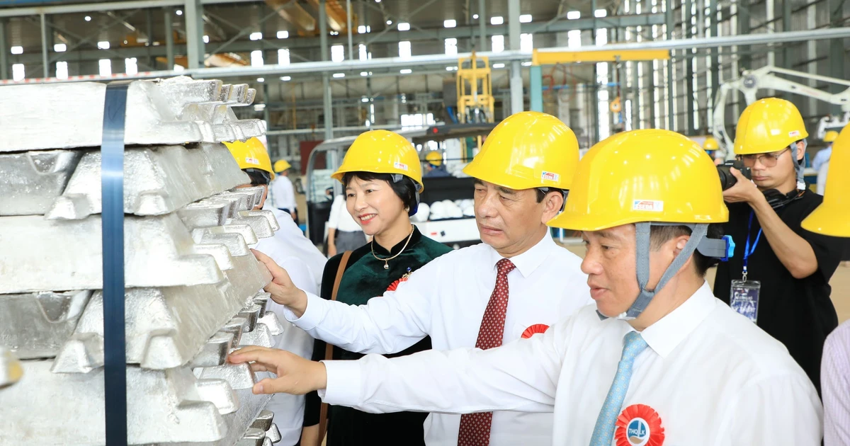 Việt Nam lần đầu sản xuất thành công nhôm thỏi, làm chủ công nghệ điện phân