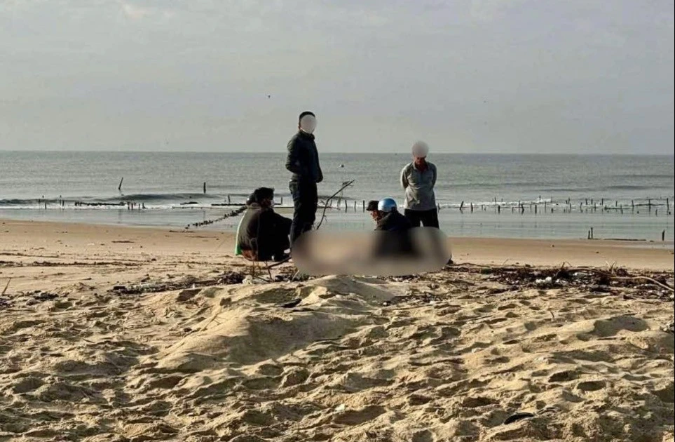 Tìm thấy thi thể thuyền viên 16 tuổi trong vụ chìm tàu