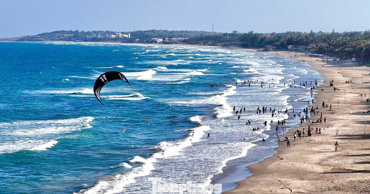 Ngắm 'dải lụa ven biển' được định vị phát triển tầm quốc tế