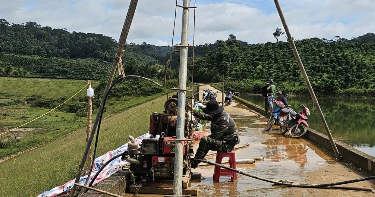 Bơm hoá chất chống thấm cứu hồ chứa bị nứt thân đập ở Lâm Đồng
