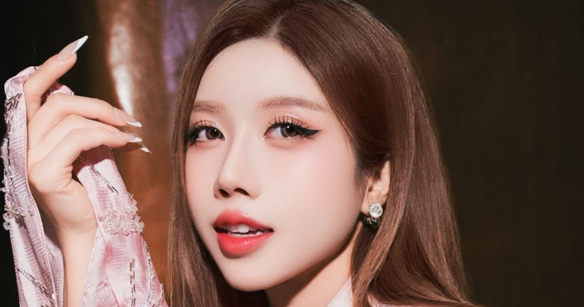 Trang Pháp đối đầu các chị đẹp