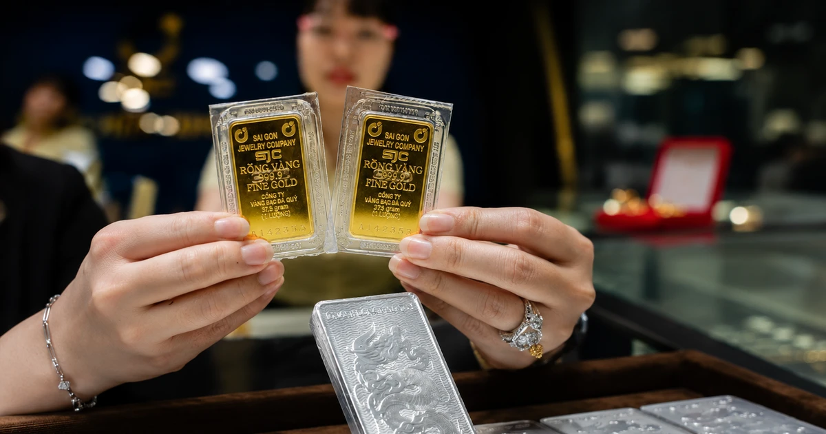 Người mua vàng bạc lỗ nặng