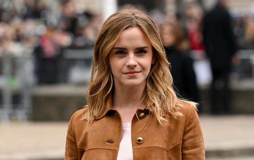 Emma Watson gây tranh cãi với phát ngôn “Đau thấu xương” khi đến Hollywood tìm tình bạn