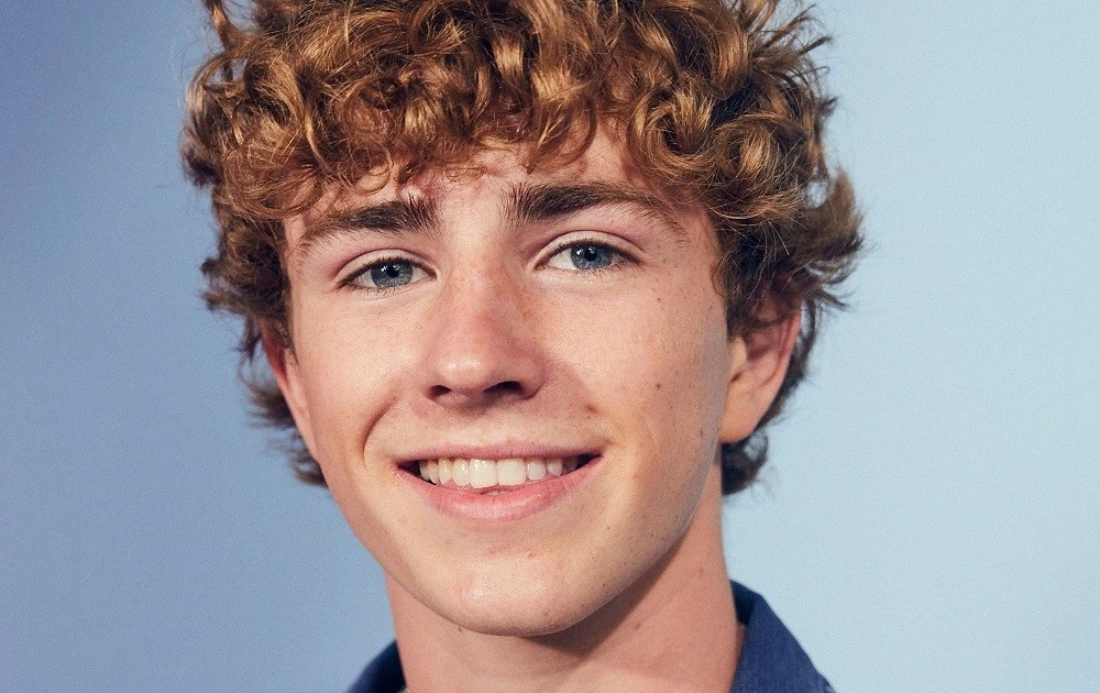 Vì fan cuồng, nam thần “Percy Jackson” phải từ bỏ điều đáng nhớ nhất tuổi teen