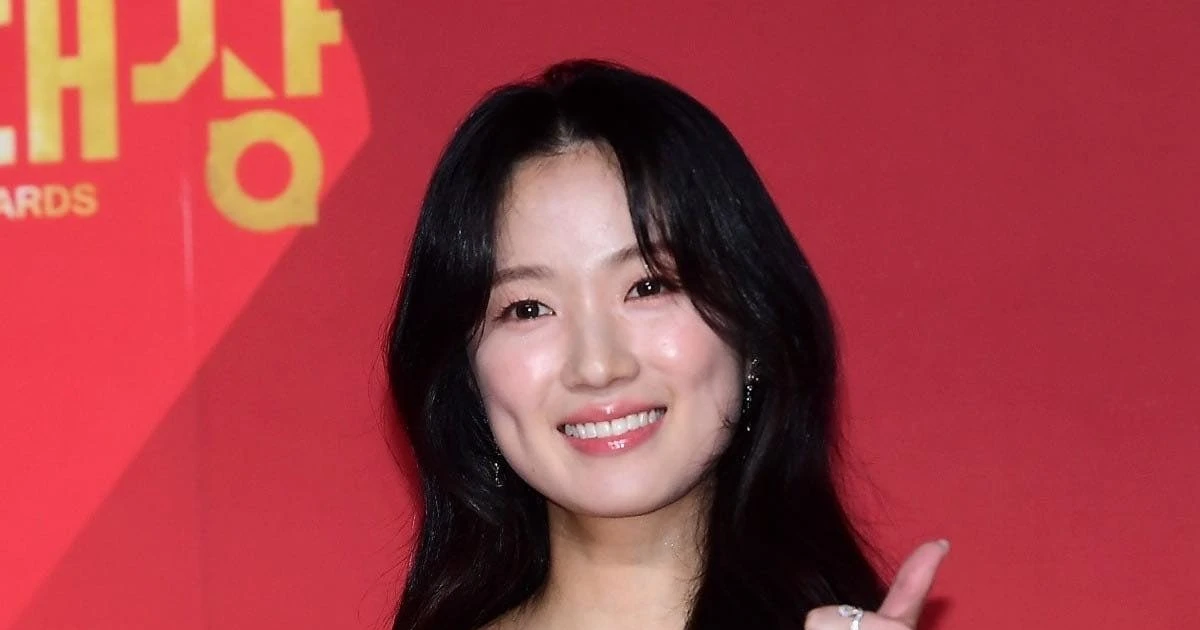 Nửa đầu năm 2026 của Kim Hye Yoon: Mới vừa “bế tắc” lại xứng đáng “nở hoa”