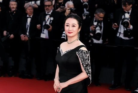 Nàng thơ U50 của điện ảnh Trung Quốc' Triệu Đào làm lu mờ nhiều 'ngôi sao hạng A' tại 'Cannes