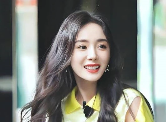 'Dương Mịch nín cười' trở thành xu hướng